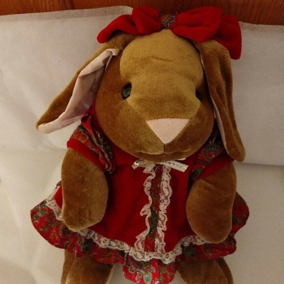 MARGERY WILLIAMS VELVETEEN RABBIT RED DRESS GIRL PLUSH 1985 TOYS "R" US - Picture 4 of 5